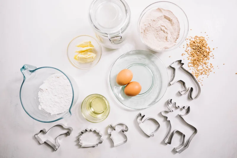 Collection de découpoirs à gâteaux de différentes formes et tailles
